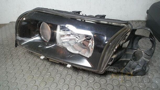 Foto: XENONSCHEINWERFER LINKS eines Volvo S80 2.5T