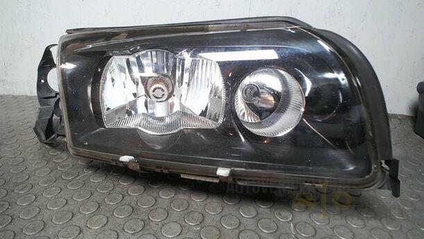 Foto: XENONSCHEINWERFER RECHTS eines Volvo S80 2.5T
