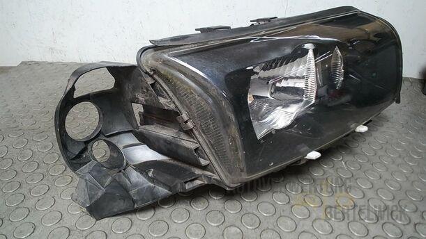 Foto: XENONSCHEINWERFER RECHTS eines Volvo S80 2.5T