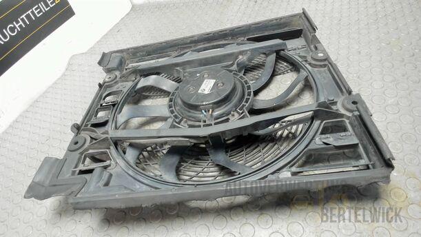 Foto: ELEKTROLÜFTER eines BMW 523i