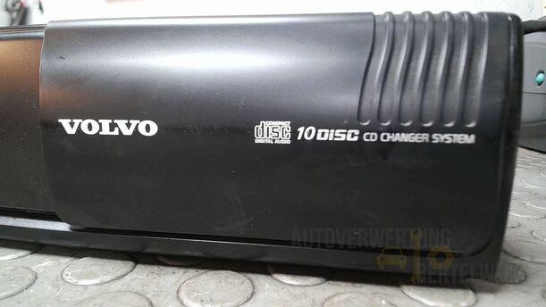 Foto: CD WECHSLER 10 FACH eines Volvo S80 2.5T