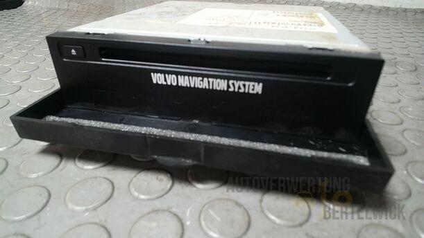 Foto: NAVIGATION SYSTEM eines Volvo S80 2.5T