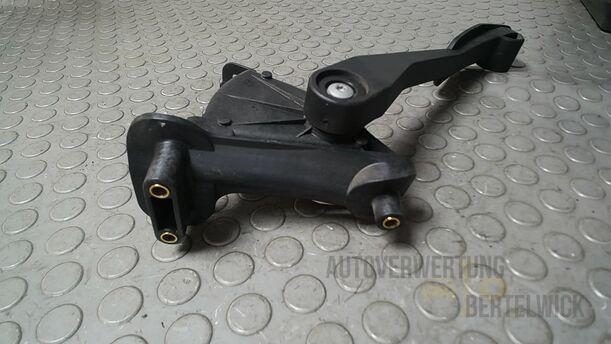 Foto: GASPEDAL eines Volvo S80 2.5T