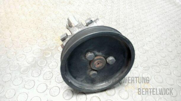 Foto: PUMPE SERVOLENKUNG eines BMW 523i