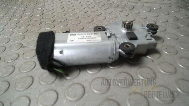 Foto: MOTOR SCHIEBEDACH/ SCHIEBEDACHMOTOR eines Volvo S80 2.5T