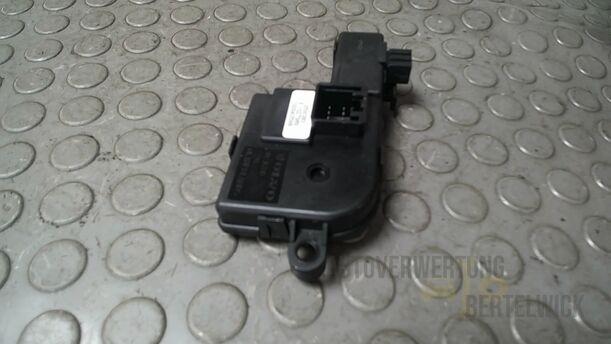 Foto: STEUERGERÄT SCHIEBEDACH eines Volvo S80 2.5T