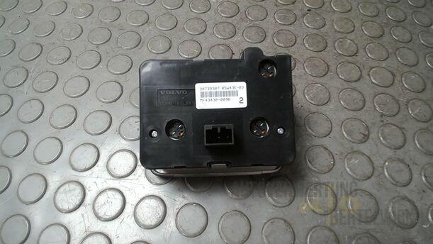 Foto: LICHTSCHALTER ( NEBELSCHEINWERFER ) eines Volvo S80 2.5T
