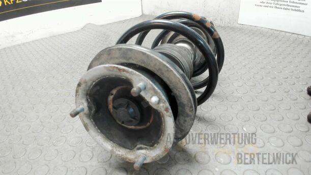 Foto: FEDERBEIN VORNE LINKS eines BMW 523i