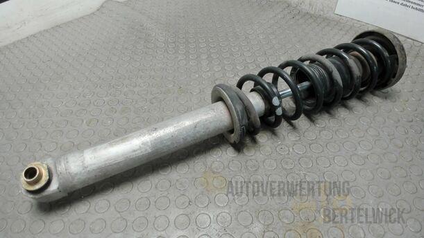 Foto: FEDERBEIN HINTEN LINKS eines BMW 523i