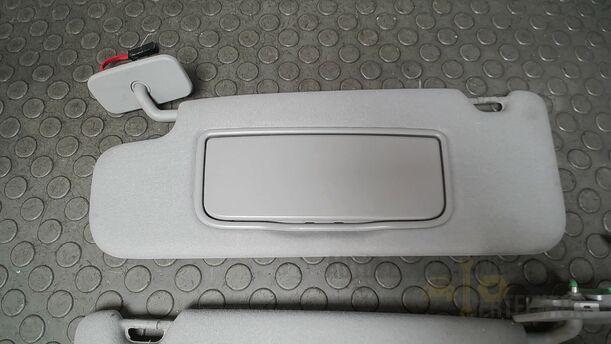 Foto: SONNENBLENDEN eines Volvo S80 2.5T CL