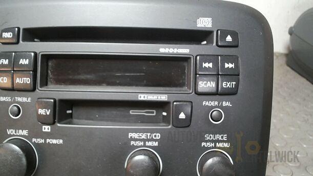 Foto: RADIO KASSETTE HU650 (OHNE RADIOCODE ) eines Volvo S80 2.5T CL
