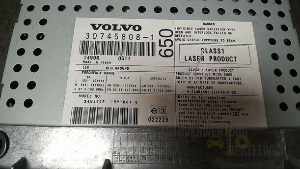 Foto: RADIO KASSETTE HU650 (OHNE RADIOCODE ) eines Volvo S80 2.5T CL