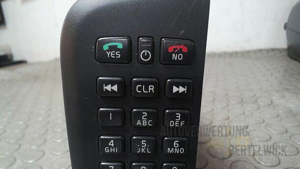 Foto: TASTENFELD TELEFON eines Volvo S80 2.5T CL