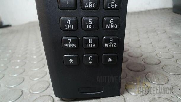 Foto: TASTENFELD TELEFON eines Volvo S80 2.5T CL