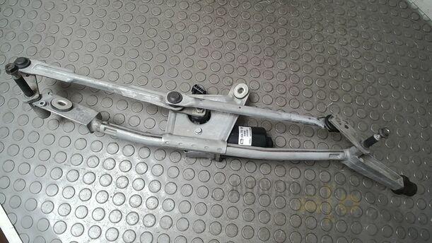 Foto: SCHEIBENWISCHERMOTOR VORN eines Volvo S80 2.5T CL
