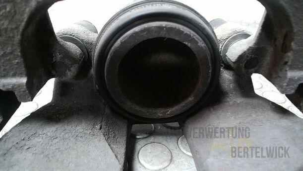 Foto: BREMSSATTEL VORN LINKS ( ATE / 17 ZOLL ) eines Volvo S80 2.5T
