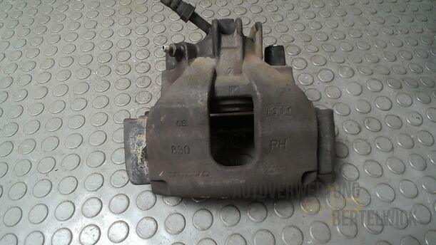Foto: BREMSSATTEL VORN RECHTS ( ATE / 17 ZOLL ) eines Volvo S80 2.5T