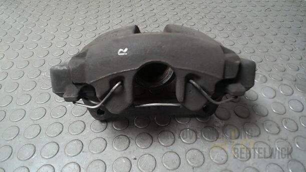 Foto: BREMSSATTEL VORN RECHTS ( ATE / 17 ZOLL ) eines Volvo S80 2.5T