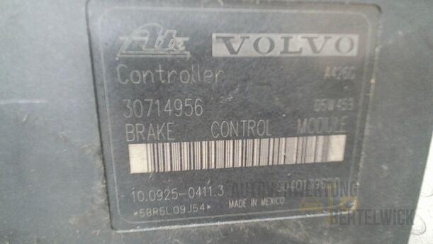 Foto: ABS HAUPTBREMSAGGREGAT eines Volvo S80 2.5T