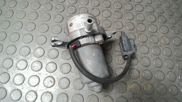Foto: VAKUUMPUMPE/ UNTERDRUCKPUMPE eines Volvo S80 2.5T