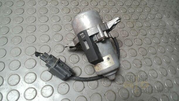 Foto: VAKUUMPUMPE/ UNTERDRUCKPUMPE eines Volvo S80 2.5T