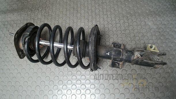Foto: FEDERBEIN VORN LINKS eines Volvo S80 2.5T