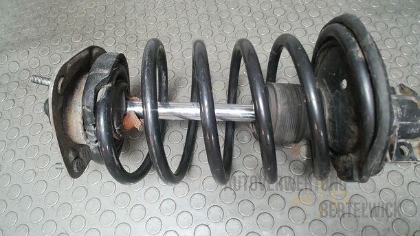 Foto: FEDERBEIN VORN LINKS eines Volvo S80 2.5T
