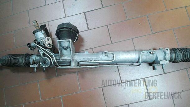 Foto: SERVOLENKUNG/ LENKGETRIEBE eines Volvo S80 2.5T