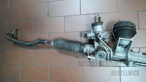 Foto: SERVOLENKUNG/ LENKGETRIEBE eines Volvo S80 2.5T
