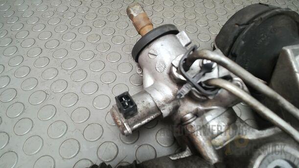 Foto: SERVOLENKUNG/ LENKGETRIEBE eines Volvo S80 2.5T