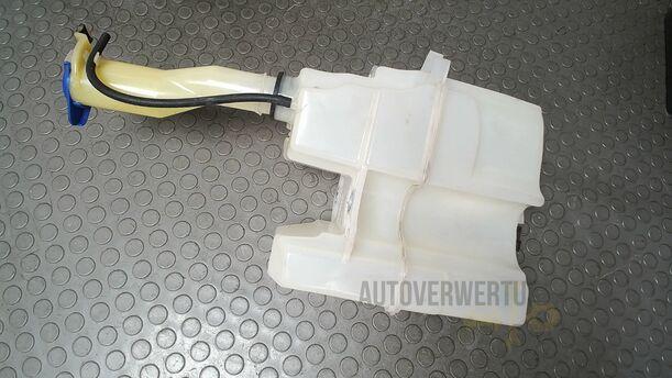 Foto: SCHEIBENWASCHBEHÄLTER eines Volvo S80 2.5T