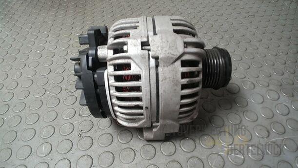 Foto: LICHTMASCHINE ( 140A / ZUBEHÖR ) eines Volvo S80 2.5T