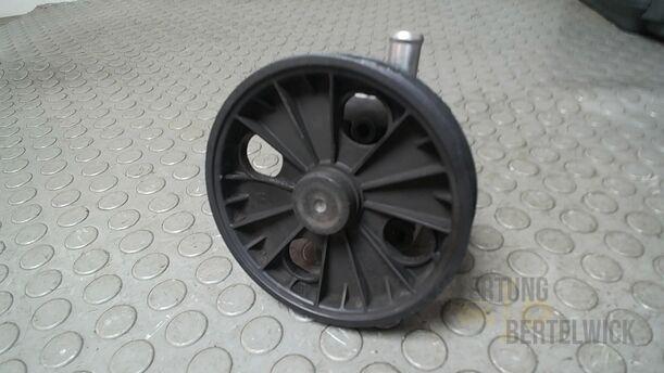 Foto: PUMPE SERVOLENKUNG/ SERVOPUMPE eines Volvo S80 2.5T