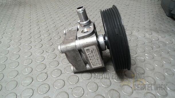 Foto: PUMPE SERVOLENKUNG/ SERVOPUMPE eines Volvo S80 2.5T