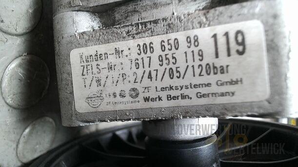 Foto: PUMPE SERVOLENKUNG/ SERVOPUMPE eines Volvo S80 2.5T