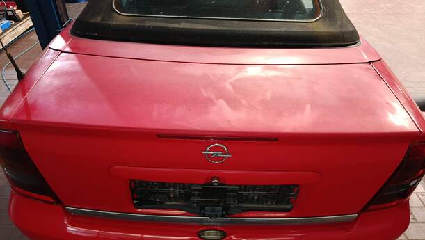 Foto: HECKDECKEL / HECKKLAPPE eines Opel Astra Cabrio 2.2 16V
