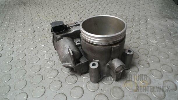 Foto: DROSSELKLAPPENSTUTZEN/ DROSSELKLAPPE eines Volvo S80 2.5T
