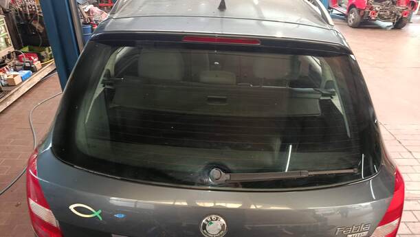 Foto: HECKKLAPPE/ HECKDECKEL( COMBI ) eines Skoda Fabia 1.2 HTP Combi