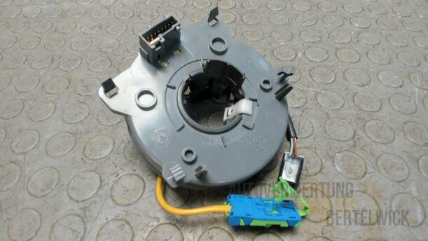 Foto: WICKELFEDER / SCHLEIFRING eines Opel Astra Cabrio 2.2 16V