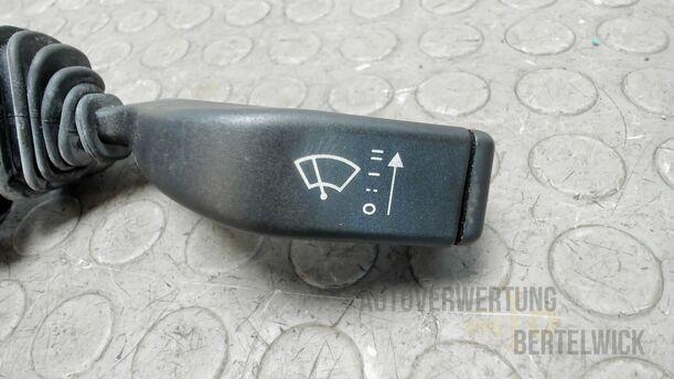 Foto: SCHEIBENWISCHERSCHALTER eines Opel Astra Cabrio 2.2 16V