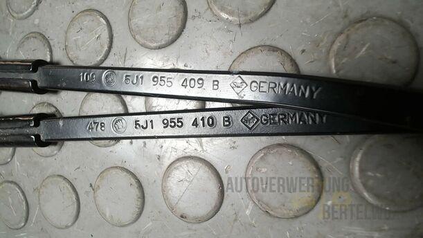 Foto: SCHEIBENWISCHERARME VORN eines Skoda Fabia 1.2 HTP Combi