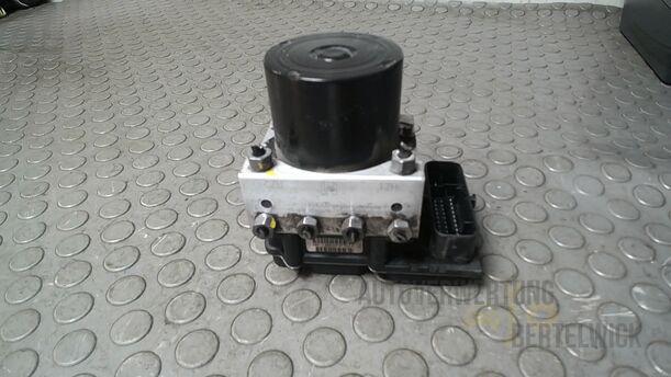 Foto: HAUPTBREMSAGGREGAT ABS eines Skoda Fabia 1.2 HTP Combi