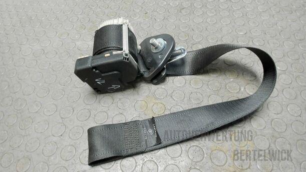 Foto: SICHERHEITSGURT VORNE LINKS eines Opel Astra Cabrio 2.2 16V