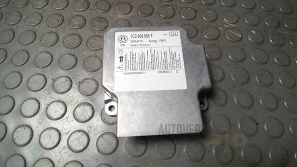 Foto: STEUERGERÄT AIRBAG/ AIRBAGSTEUERGERÄT eines Skoda Fabia 1.2 HTP Combi