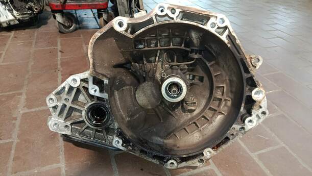 Foto: SCHALTGETRIEBE 5-GANG F13 ( UNGEPRÜFT) eines Opel Corsa 1.2 16V