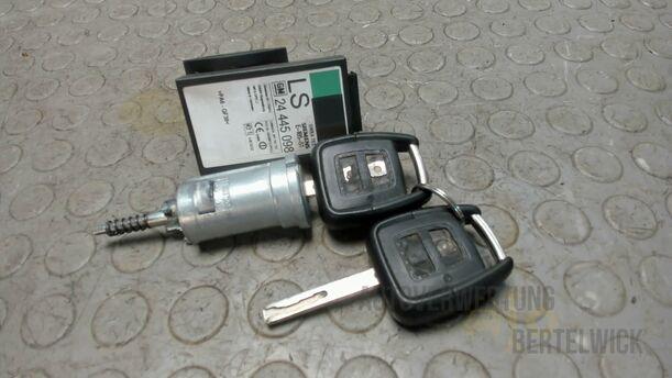 Foto: ZÜNDSCHLOSS / LESESPULE eines Opel Astra Cabrio 2.2 16V