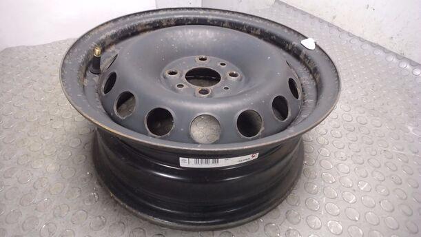 Foto: STAHLFELGE 5,5X14 ET35 eines Ford Ka 1.2