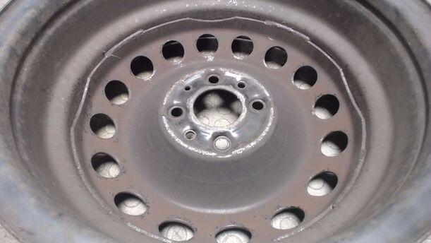 Foto: STAHLFELGE 5,5X14 ET35 eines Ford Ka 1.2