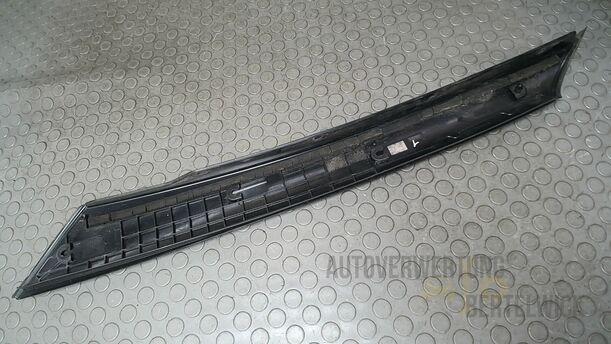 Foto: BLENDE/ ABDECKUNG A SÄULE LINKS eines Skoda Fabia 1.2 HTP Combi