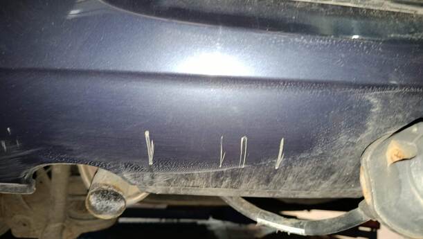 Foto: STOSSFÄNGER / STOßSTANGE HINTEN eines Opel Corsa 1.2 16V